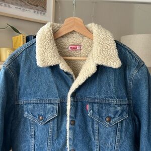 Levi's Vintage Classic Blue Denim Jacket with Cream Sherpa Lining 44 (S-M)